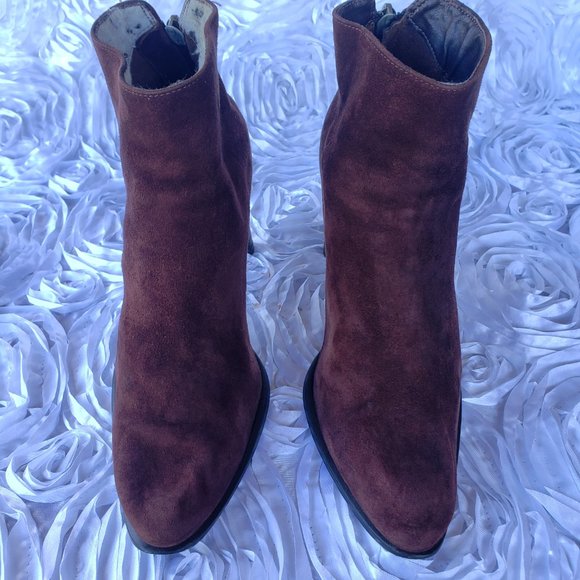 Nine West Brown Suede Almond Toe Cone Heel Zipper Ankle Booties Womens Size 5.5M - Picture 3 of 8